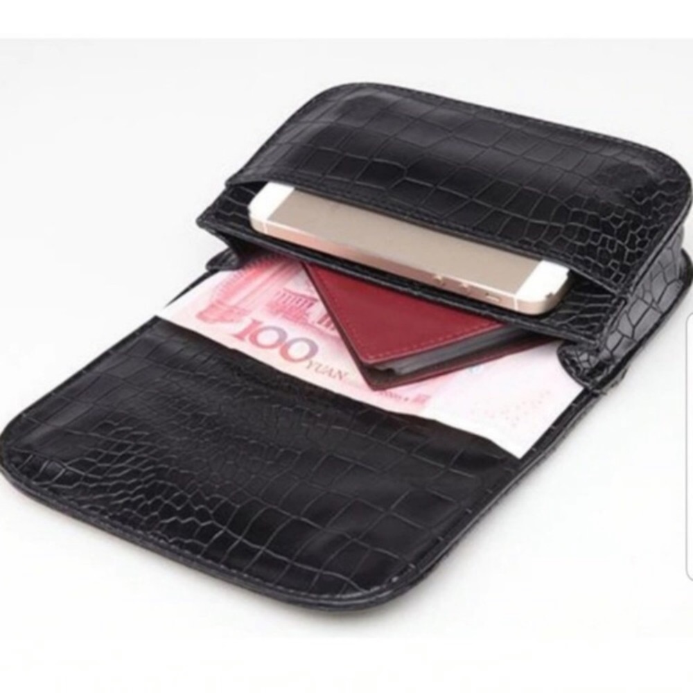 Badiya Vegan Leather Crocodile Fanny Pack